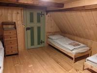 Roubenka Pod Skalkami - Desná