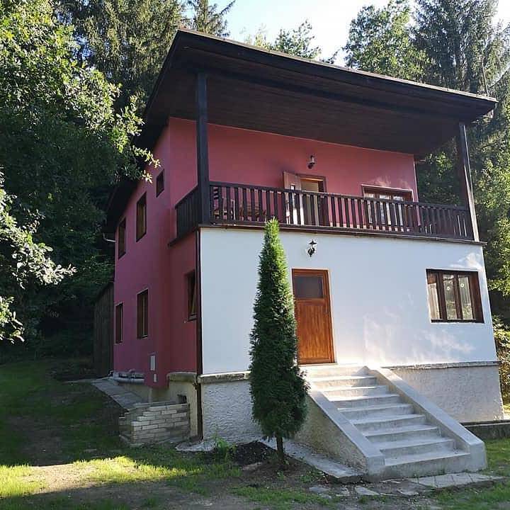 Chata k pronájmu - Tichonice