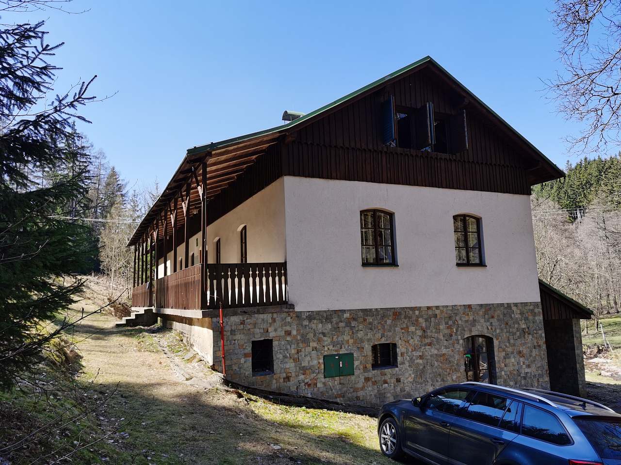 Hořická chata - Černý Důl