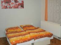 Chalupa k pronajmutí A - Ponědrážka