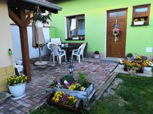 Chalupa na soutoku Lužnice a Néžárky - Veselí nad Lužnicí