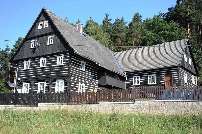 ROUBENKA U LESA u Máchova jezera - Újezd