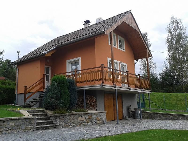 Chata u Vltavy+Orlíku - Neznašov