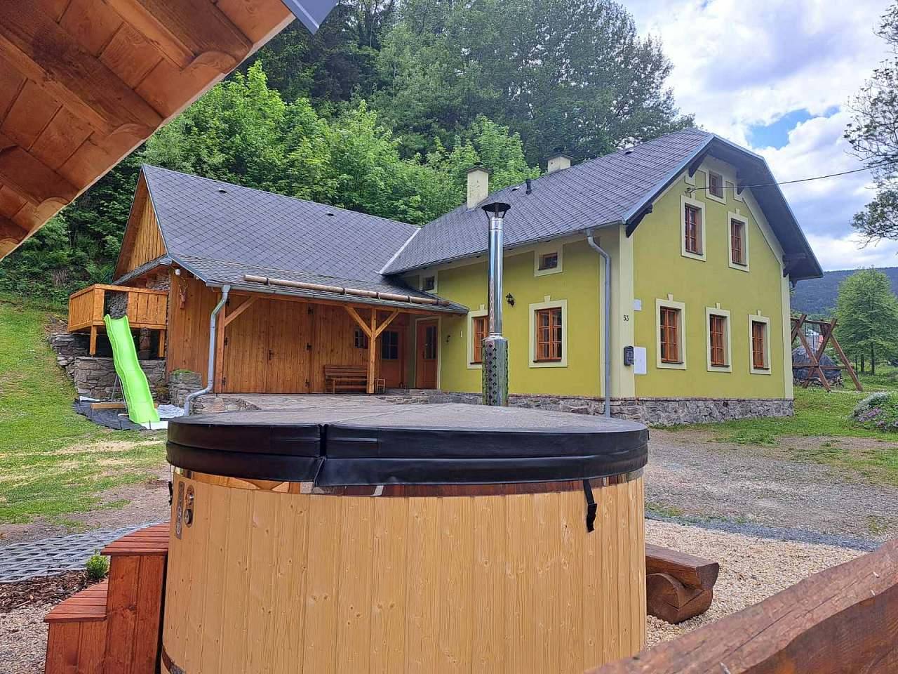Chalupa pod Kralickým Sněžníkem - Nová Seninka
