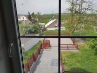 Růžový domek mezi sklepy - Hlohovec