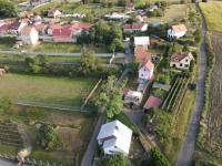 Růžový domek mezi sklepy - Hlohovec